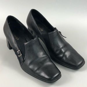 Liz Baker Women’s Black Ankle Heeled Bootie Size 9M
